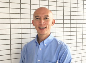 上野担当　安田